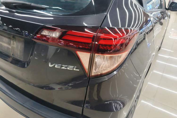 Used Honda Vezel 2017 1.8L CVT Front-Wheel Drive Pioneer Edition
