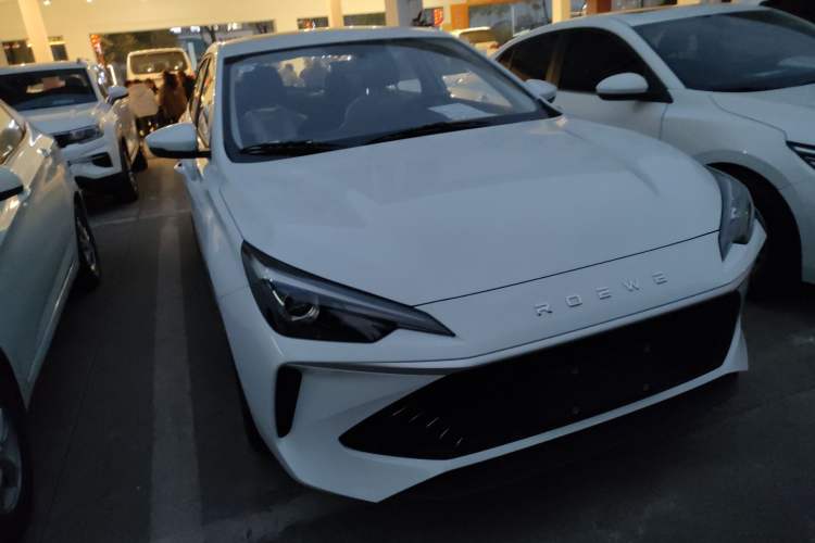 Used Roewe i5 2023 1.5L CVT Luxury Edition
