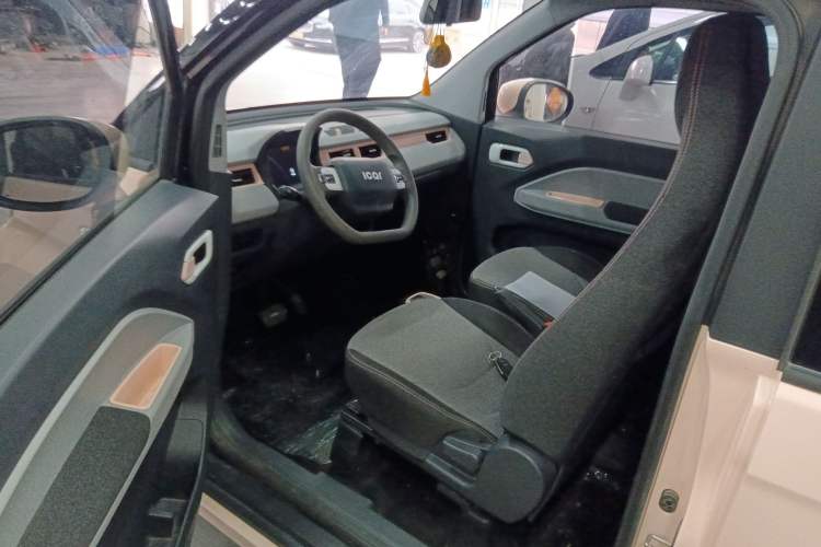 Used Chery QQ Ice Cream 2022 170km Sundae Phosphate Lithium-Ion
