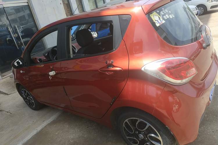 Used Changan Benni 2015 1.4L IMT Luxury Model China IV
