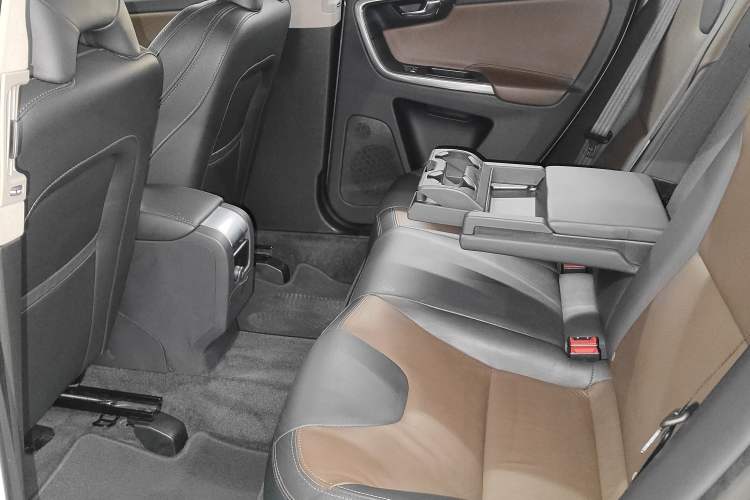 Used Volvo XC60 2016 T5 Smart Version
