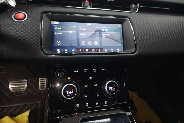 Used Land Rover Range Rover Evoque 2020 249 PS R-DYNAMIC S Black Edition Sport Version
