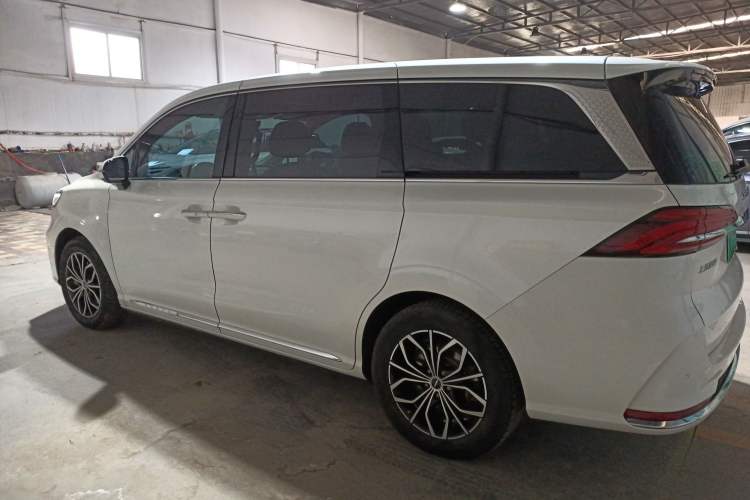 Used Roewe iMAX8 New Energy 2022 Golden Edition