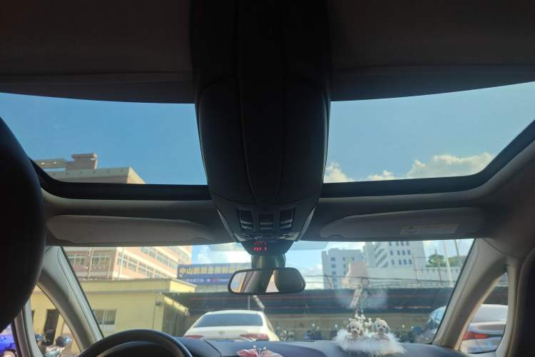 Used  5 2014 1.6T Luxury Edition THP160
