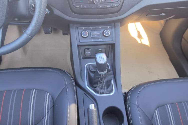 Used Bestune X40 2017 1.6L Manual Luxury Model