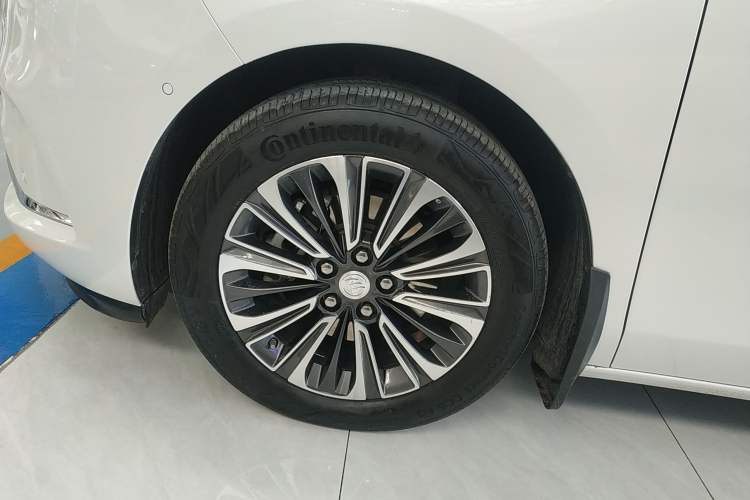 Used Buick GL8 2022 ES Land Cruiser 653T Luxury Model