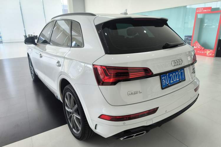 Used Audi Q5L 2022 40T Fashionable and Dynamic Model
