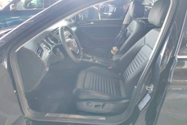 Used Volkswagen Magotan 2019 330TSI DSG Luxury Model China V Standard
