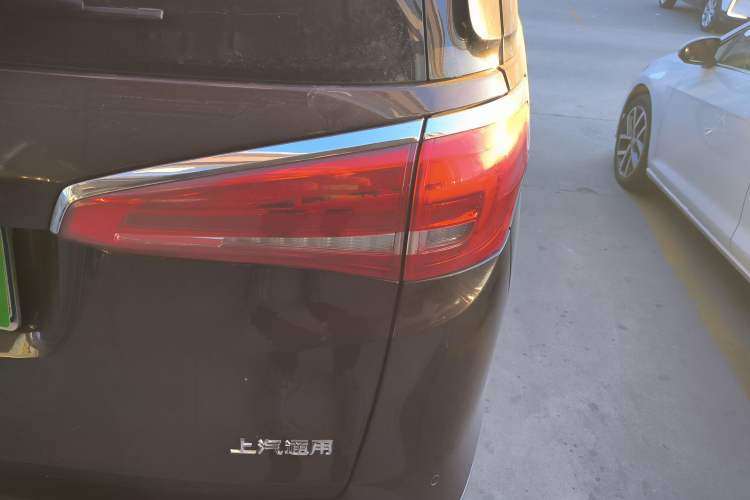 Used Buick GL8 2018 ES 28T Flagship Model China VI Standard
