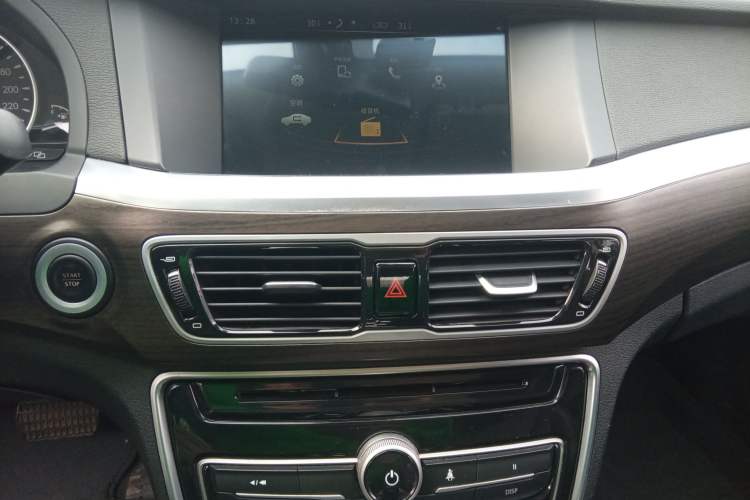 Used Geely Auto Emgrand GT 2017 2.4L Zunya Model
