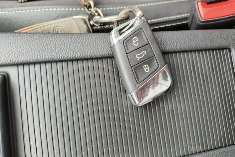 Used Volkswagen Magotan 2020 330TSI DSG Leading Model
