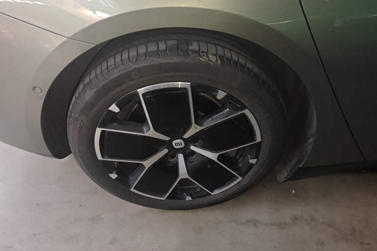 Used  SU7 2024 Rear-Drive Long-Range Intelligent Driving Version
