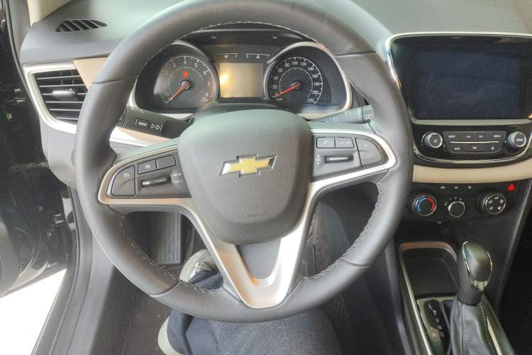 Used Chevrolet Monza 2022 320 Automatic Enjoyment Sunroof Version