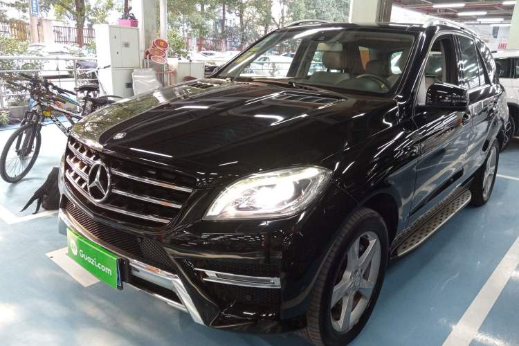 Used Mercedes-Benz M-Class 2014 ML 400 4MATIC Dynamic Model