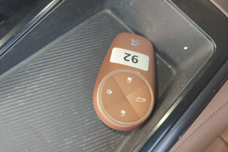 Used Nio ES8 2020 415 km Signature Edition 6-Seater Version
