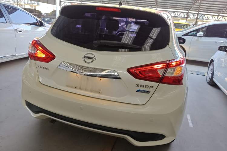 Used Nissan Tiida 2016 1.6L CVT Cool Dynamic Edition