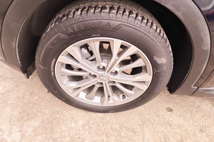 Used Buick Envision 2021 Encore Plus 652T Five-Seat Luxury Model
