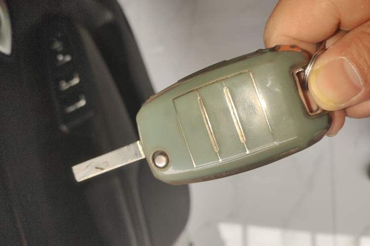 Used Kia K2 2017 Sedan 1.4L Manual Transmission GLS