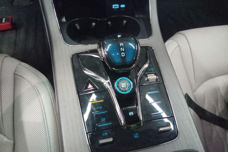 Used BYD Han 2025 EV with 701 km of Laser Radar-Enabled Intelligent Driving