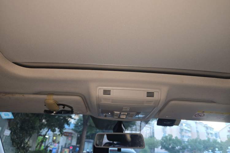 Used Volkswagen Tharu 2019 280TSI Two-Wheel Drive Luxury Version China VI Standard
