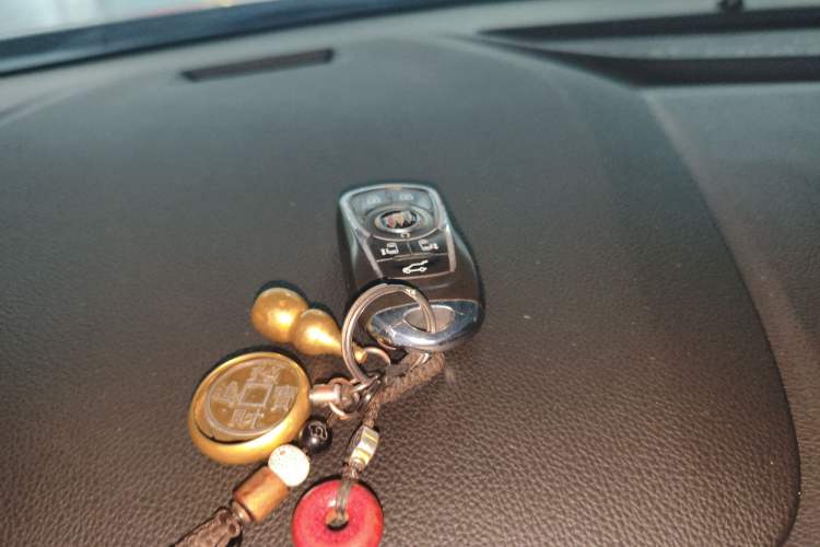 Used Buick GL8 2022 ES Landtrek 653T Flagship Model
