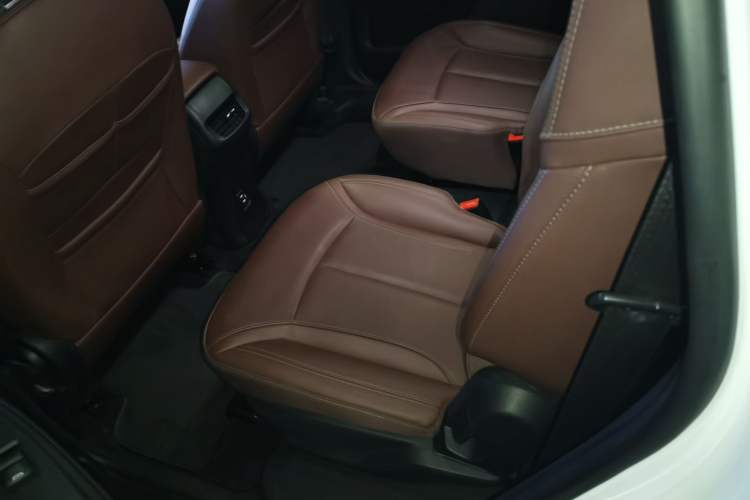 Used Buick GL6 2019 18T 6-Seater Connected Luxury Version China VI Standard
