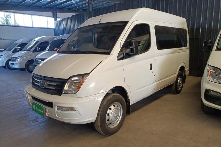 Used SAIC MAXUS Xintu V80 2021 2.0T Manual Classic Aoyuntong Short Wheelbase Mid-Roof 5/6-Seater