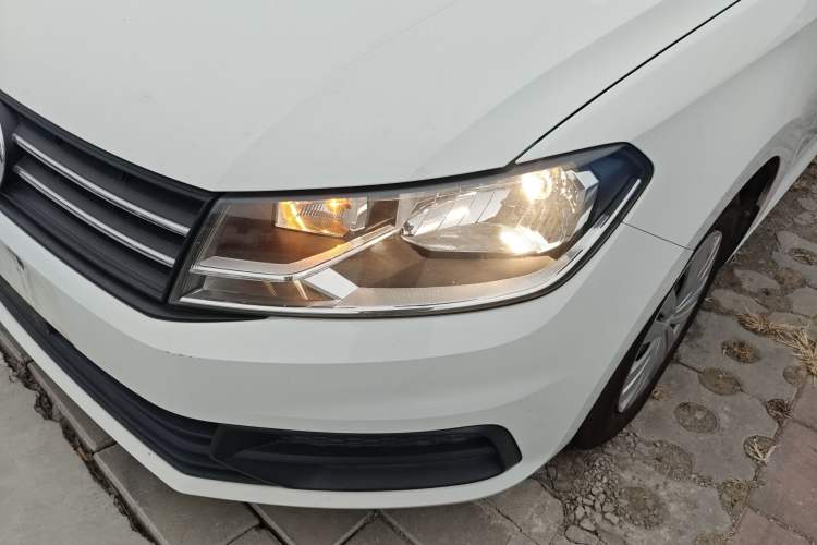 Used Volkswagen Santana 2016 1.6L Manual Fashion Edition