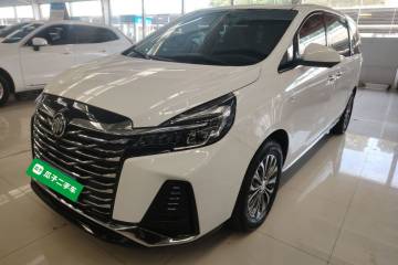 Used Buick GL8 2023 Facelifted Land Cruiser Executive Luxury Version