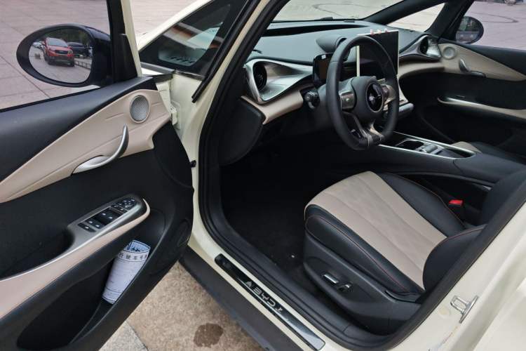 Used BYD Dolphin 2023 420 km Fashion Edition
