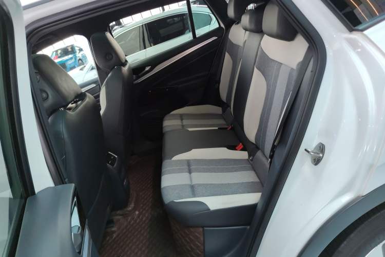 Used Volkswagen ID.4 CROZZ 2022 Long-Range PURE+ Edition
