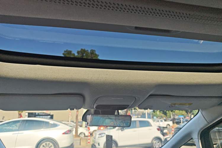 Used XPeng X9 2024 702 Ultra-Long Range Max
