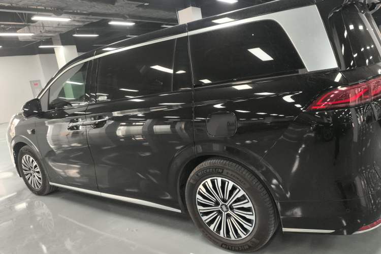 Used BYD Xia 2025 DM-i 1.5T 180km Beyond Edition
