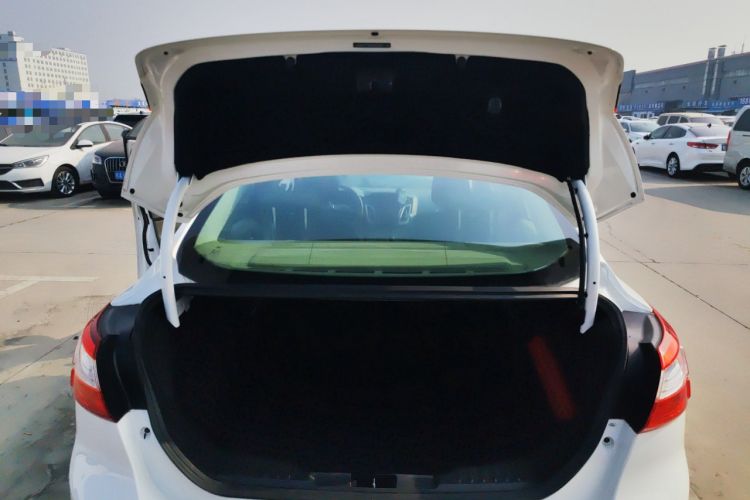 Used Ford Focus 2012 Sedan 1.6L Automatic Comfort Model
