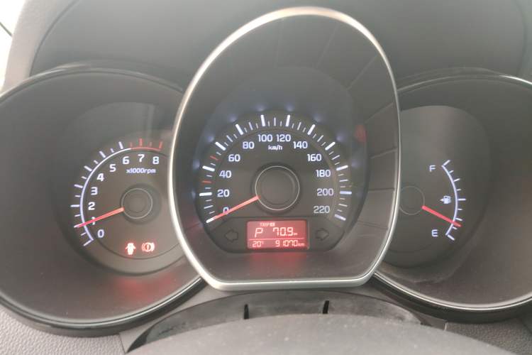 Used Kia K2 2015 Sedan 1.4L Automatic GLS
