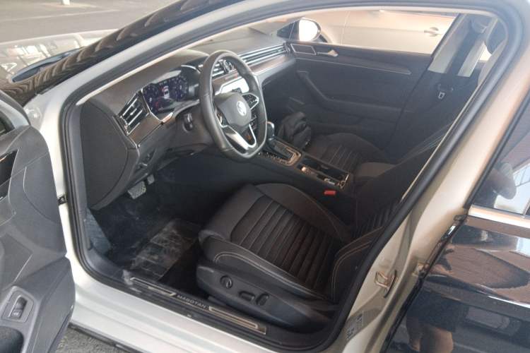 Used Volkswagen Magotan 2020 330TSI DSG Leading Model
