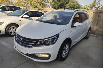 Used Baojun 310W 2017 1.5L Manual Fashion Model China V