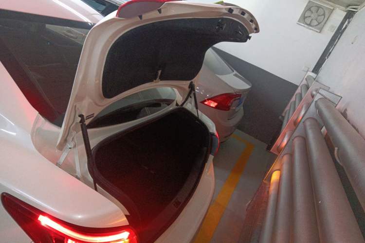 Used Infiniti Q50L 2015 2.0T Enjoyment Edition
