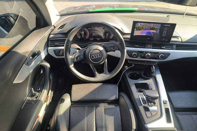 Used Audi A4L 2022 40 TFSI Fashion Dynamic Model
