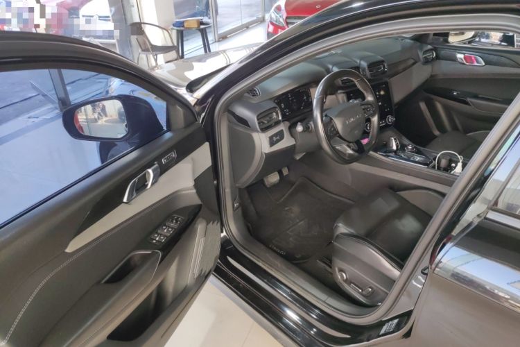 Used Lynk & Co 03 2022 2.0TD DCT JingPro
