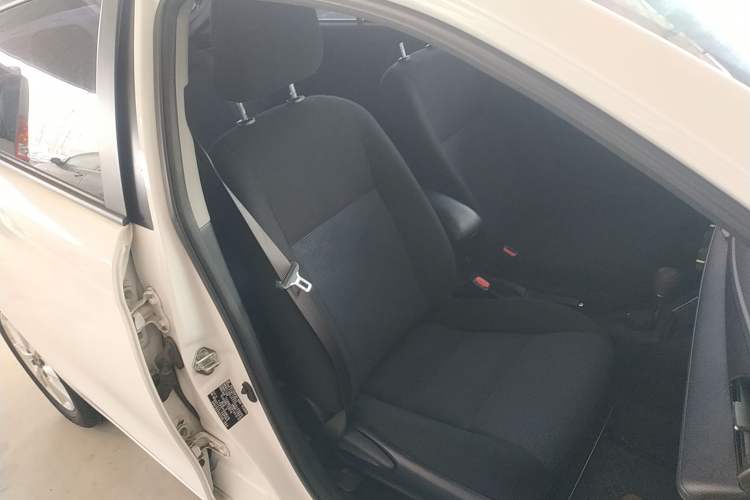 Used Toyota YARiS L 2015 1.5E Automatic Charm Edition