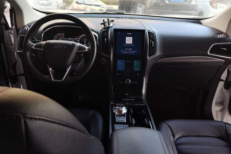 Used Ford Edge 2020 EcoBoost 245 Two-Wheel Drive Titanium 7-Seater