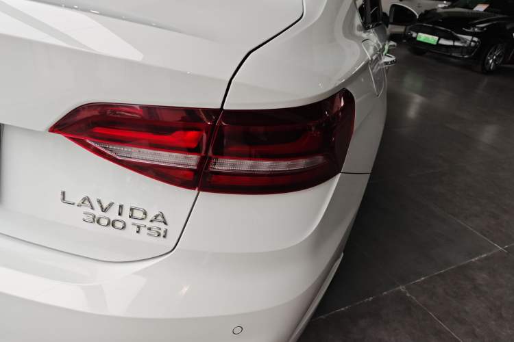 Used Volkswagen Lavida 2023 300TSI DSG Full-Comfort Edition
