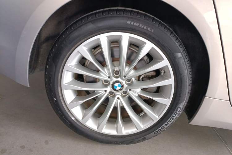 Used BMW 5 Series 2020 525Li Luxury Package
