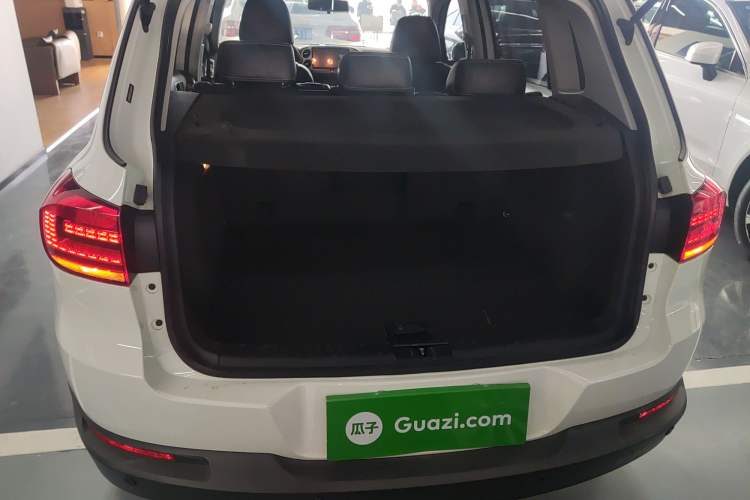 Used Volkswagen Tiguan 2017 300TSI Automatic Two-Wheel Drive Silk Road Comfort Edition
