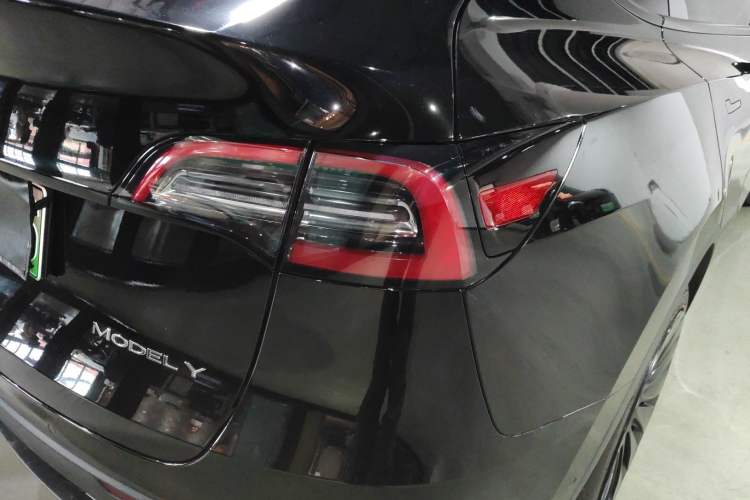 Used Tesla Model Y 2023 Rear-Wheel-Drive Version