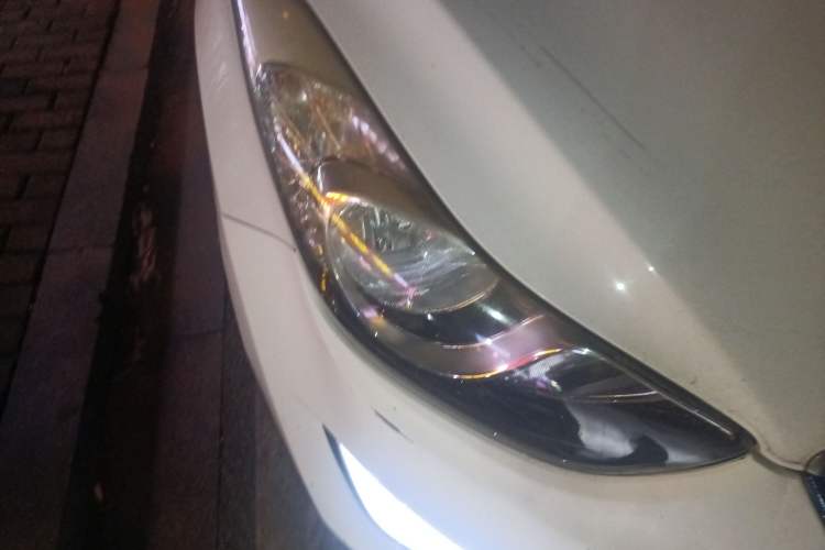 Used Hyundai Elantra 2015 1.6L Manual Leading Model
