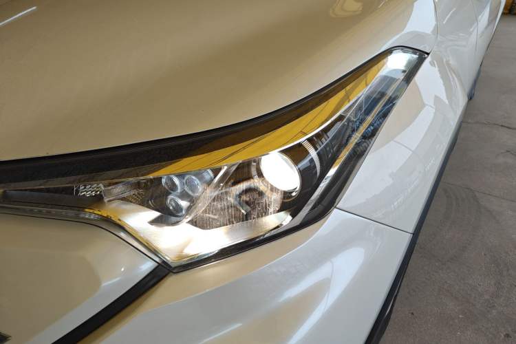 Used Toyota C-HR EV 2020 Deluxe Sunroof Edition
