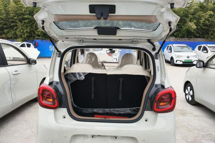 Used Wuling Hongguang MINIEV 2025 Four-Door Version Advanced Edition
