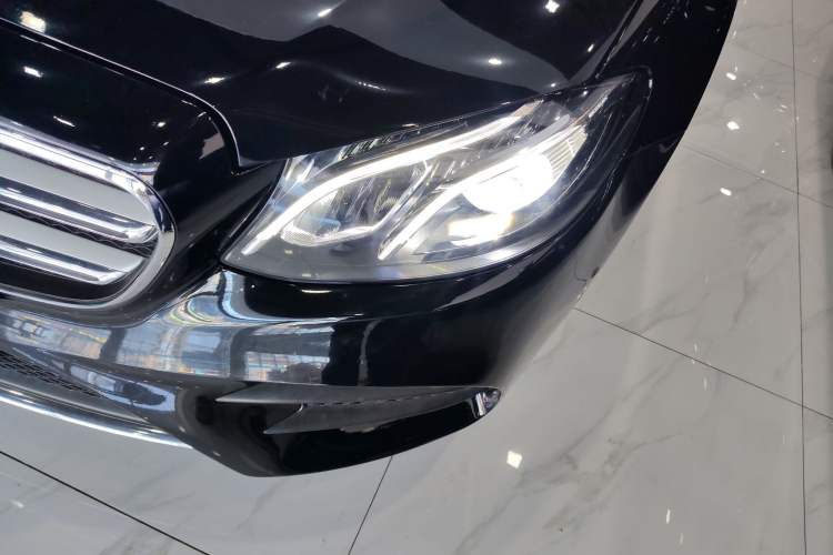 Used Mercedes-Benz E-Class 2019 Restyled E 300 L Sporty and Stylish Edition
